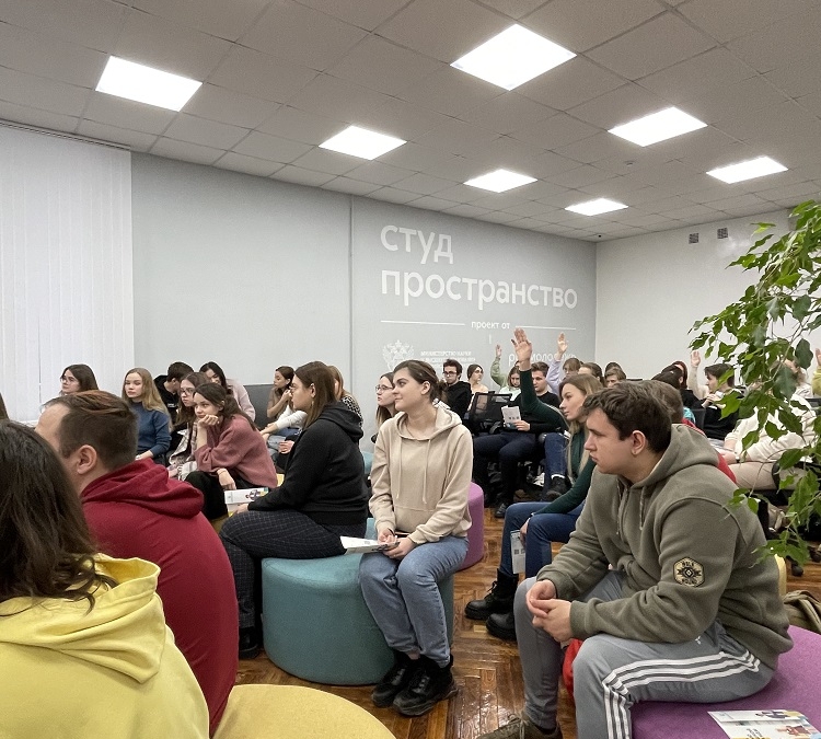 Щекинских студентов пригласили работать на «Щекиноазот»