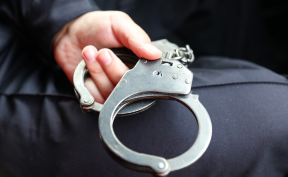 Подросток соблазнился вознаграждением за поджог