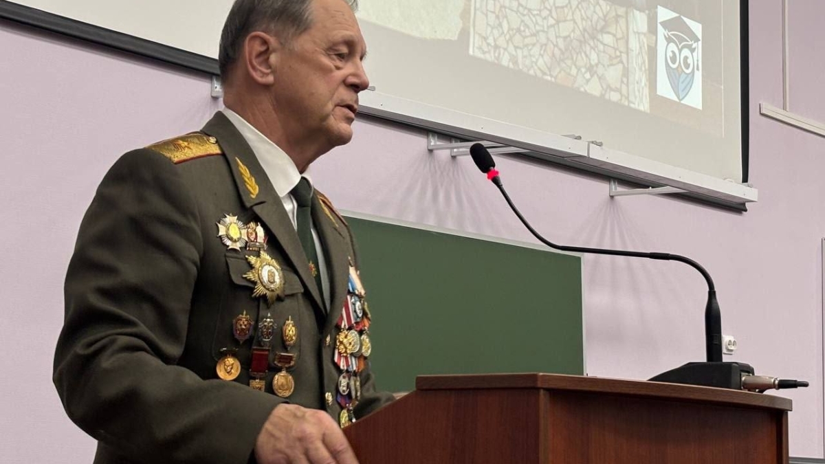 Владимир Лебедев рассказал молодежи о подвиге туляков в 1941-м - книги генерала ФСБ посвящены роли НКВД в организации защиты Города-героя пресс-служба ТулГУ