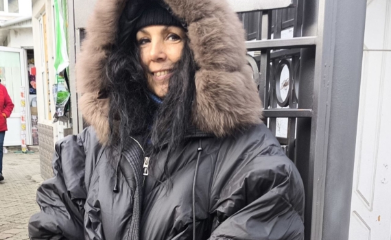 Мех снова покоряет улицы:  как носить главный тренд сезона, чтоб было не как у всех