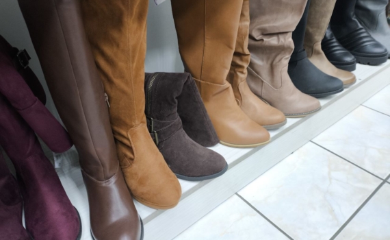 Зимняя обувь 2026: главные модели, которые уже в гардеробах fashion-лидеров Зимняя обувь 2026: главные модели, которые уже в гардеробах fashion-лидеров