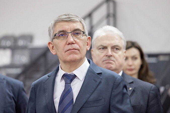 Тульских спортсменов будут возить спецавтобусами к местам тренировок: Губернатор Миляев рассказал, каким района купят новый транспорт Правительства Тульской области