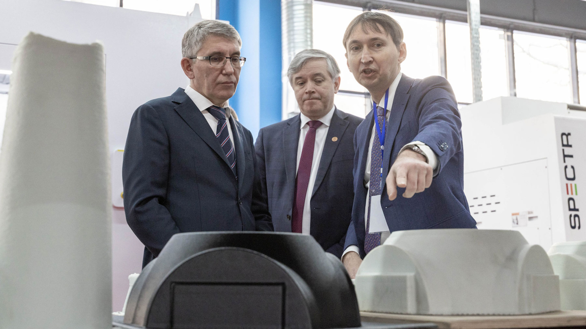 Дмитрий Миляев – ученым: «Вы создаете интеллектуальный фундамент Тульской области» Правительства Тульской области