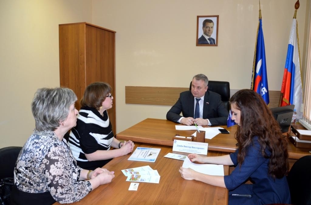 Вслед за Дзюбой из политики: названы имена трех тульских депутатов, которые могут сложить мандаты из личного архива В.Дзюбы