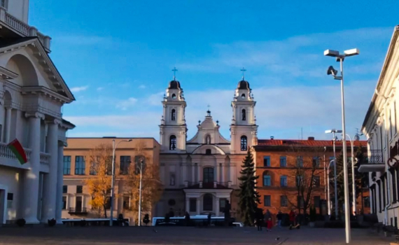 Новые социально-экономические и военно-промышленные проекты придают импульс развития сотрудничеству России и Беларуси Новые социально-экономические и военно-промышленные проекты придают импульс развития сотрудничеству России и Беларуси